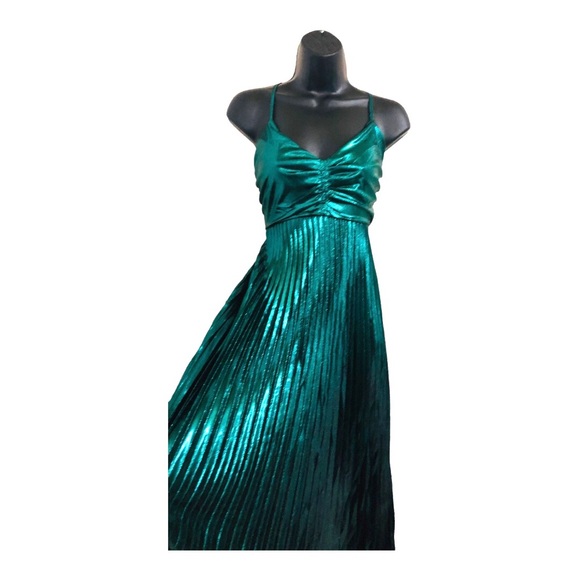 Beautiful emerald green lurex look open lace up back pleated maxi dress size S - Picture 10 of 17